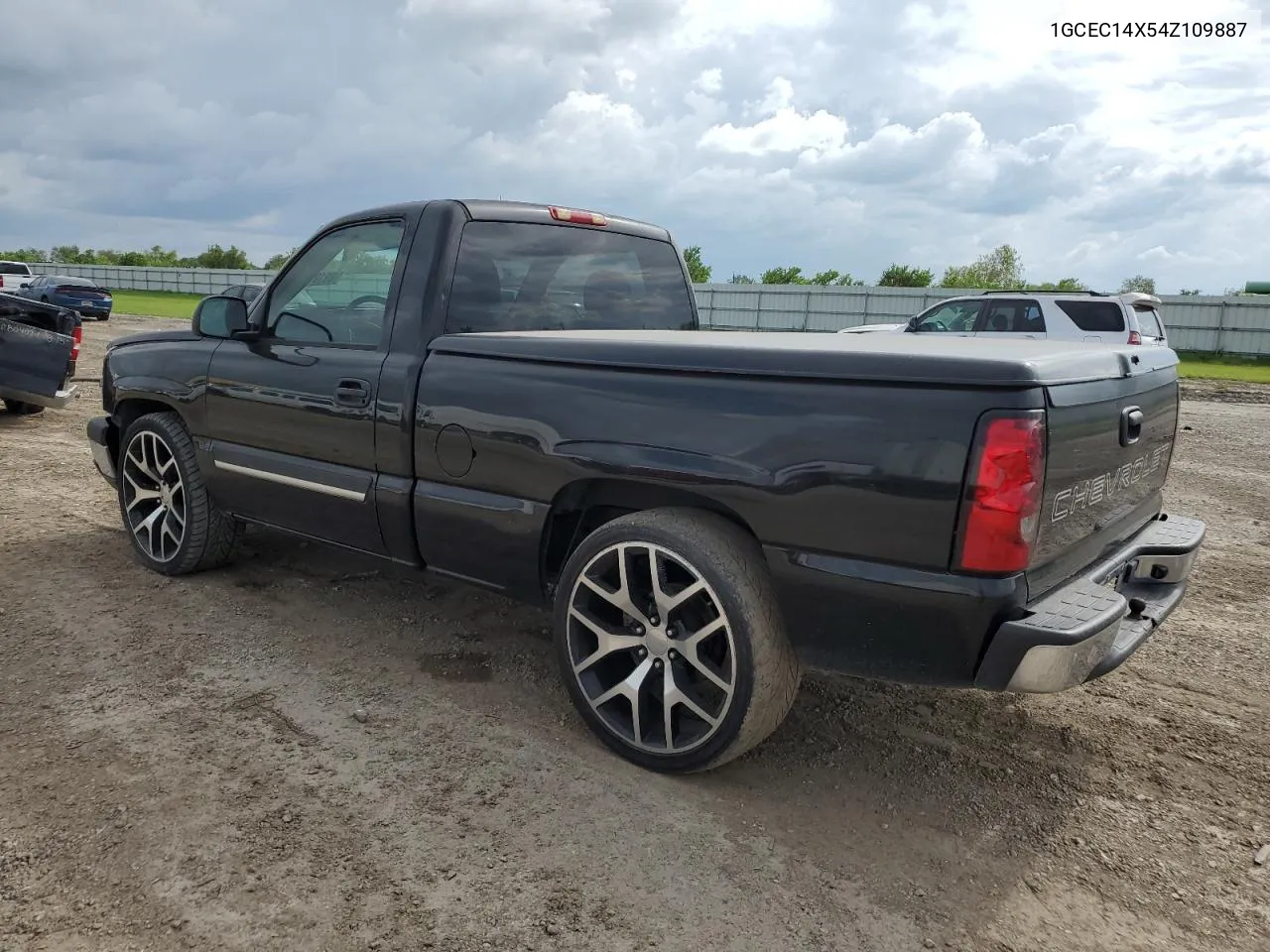 1GCEC14X54Z109887 2004 Chevrolet Silverado C1500