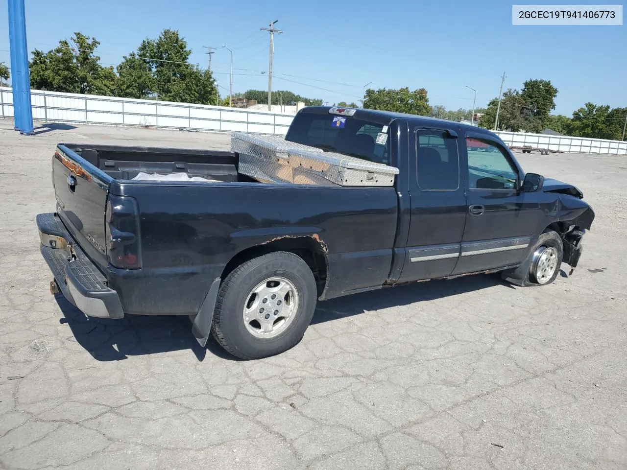 2004 Chevrolet Silverado C1500 VIN: 2GCEC19T941406773 Lot: 69918494