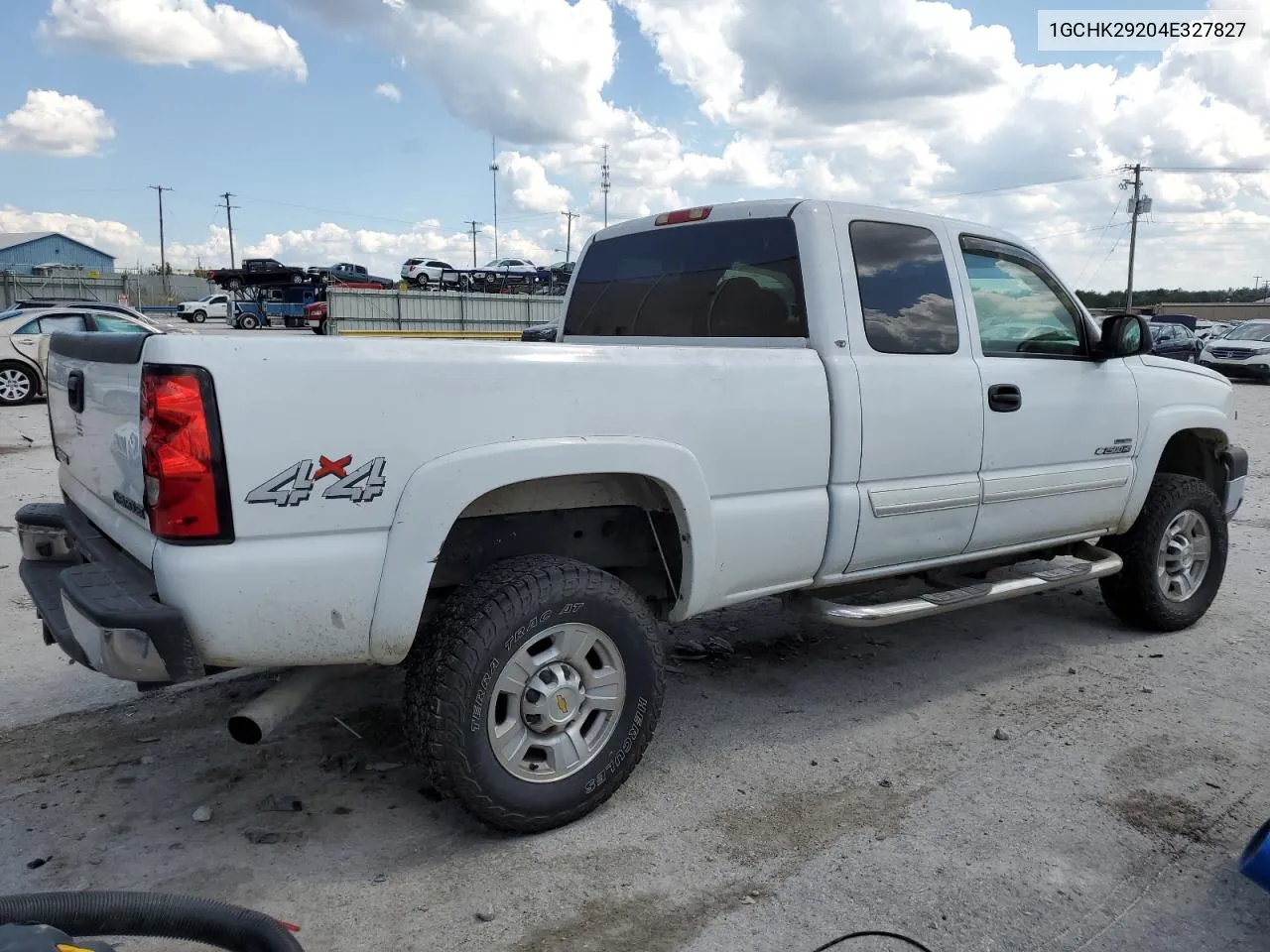 2004 Chevrolet Silverado K2500 Heavy Duty VIN: 1GCHK29204E327827 Lot: 70175774