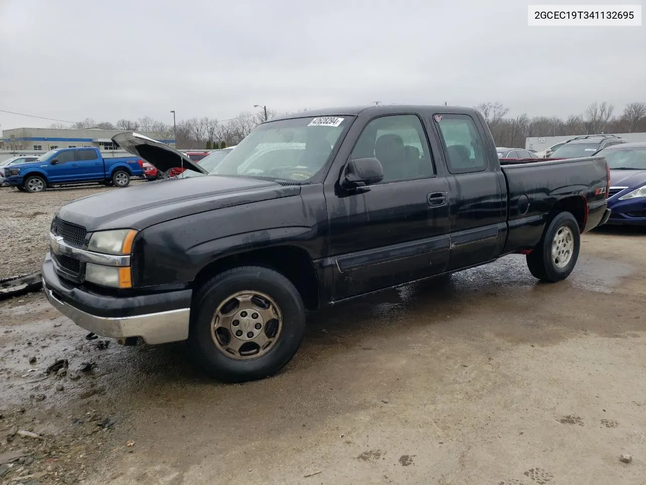 2004 Chevrolet Silverado C1500 VIN: 2GCEC19T341132695 Lot: 71065614