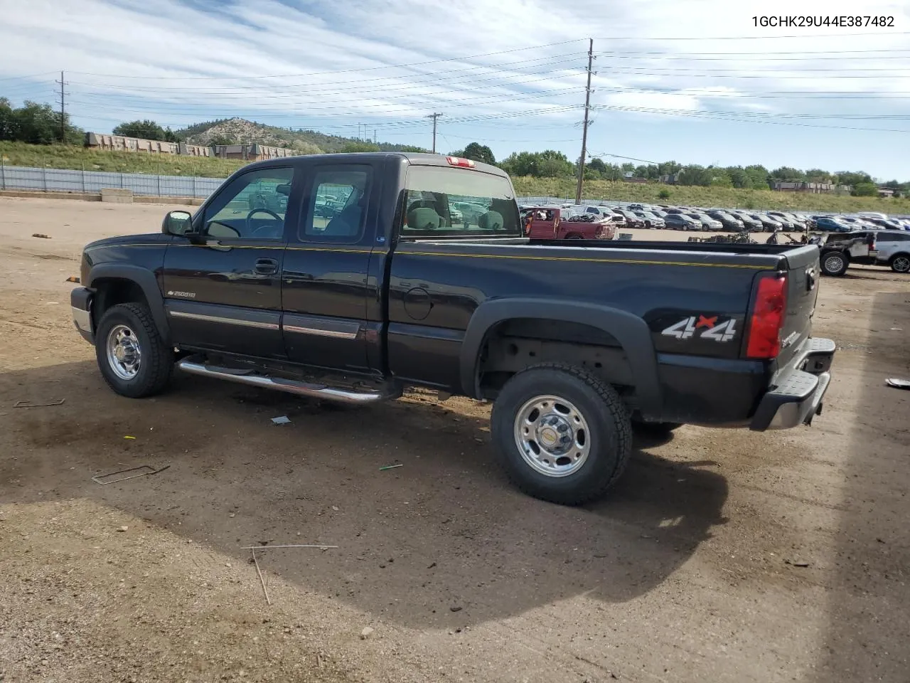 2004 Chevrolet Silverado K2500 Heavy Duty VIN: 1GCHK29U44E387482 Lot: 71312644