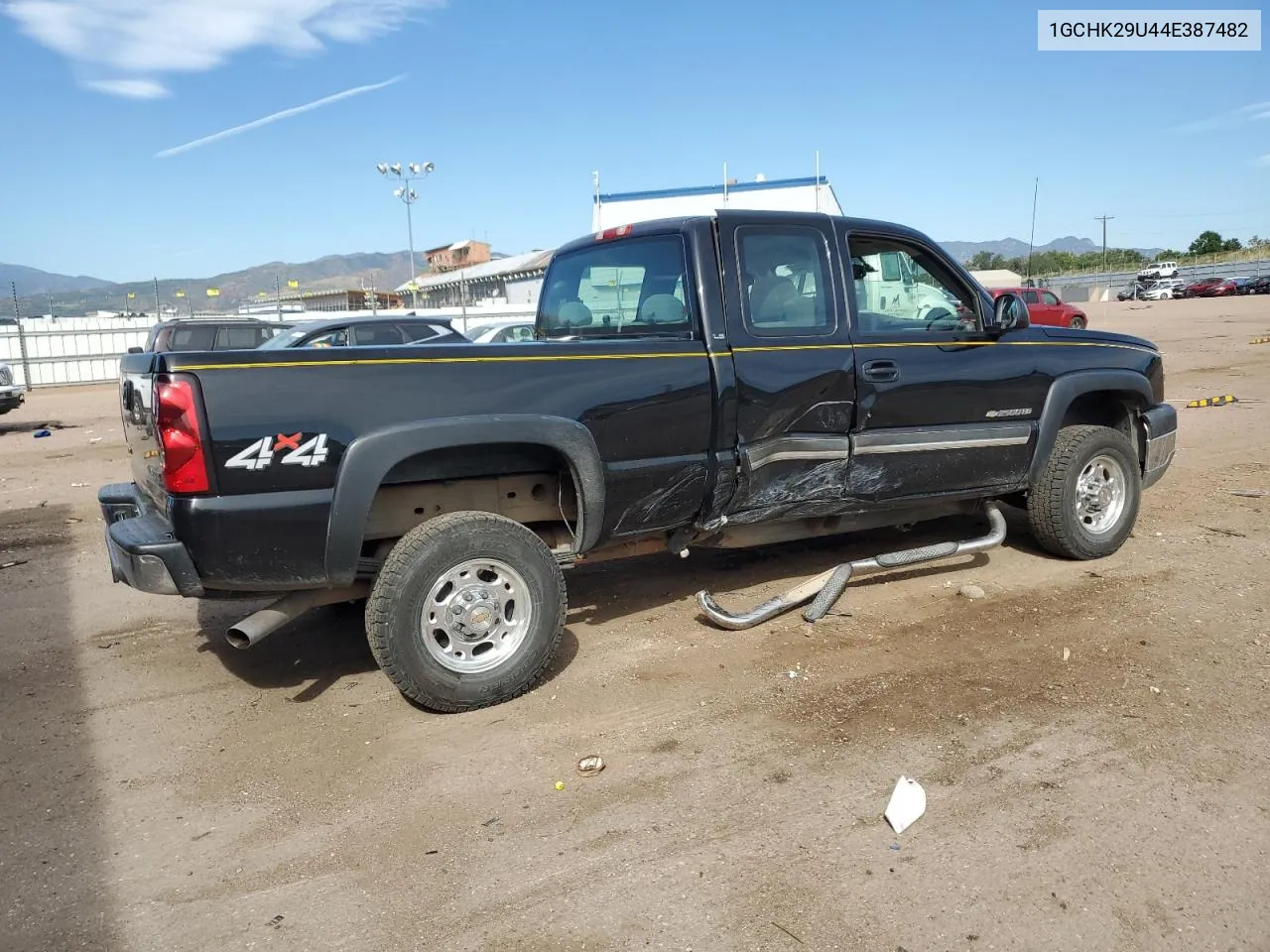 2004 Chevrolet Silverado K2500 Heavy Duty VIN: 1GCHK29U44E387482 Lot: 71312644