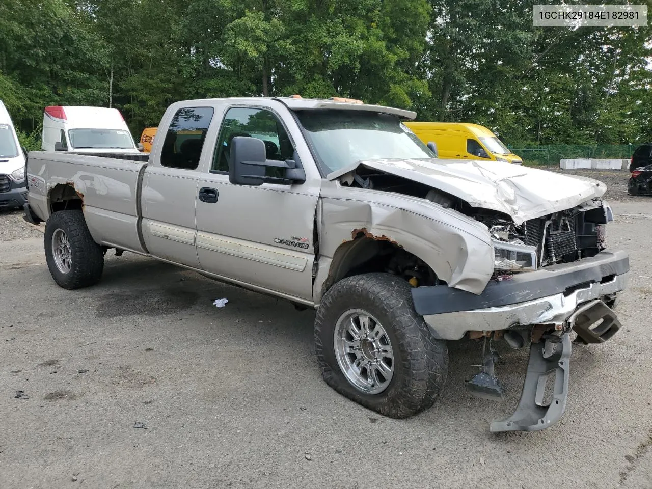 2004 Chevrolet Silverado K2500 Heavy Duty VIN: 1GCHK29184E182981 Lot: 71645904