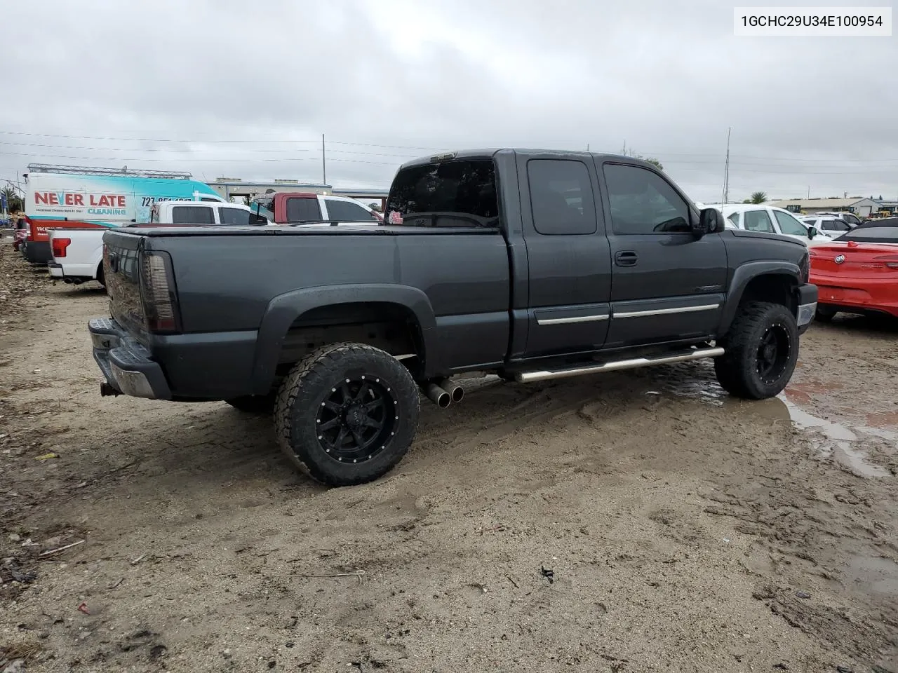 2004 Chevrolet Silverado C2500 Heavy Duty VIN: 1GCHC29U34E100954 Lot: 74101434