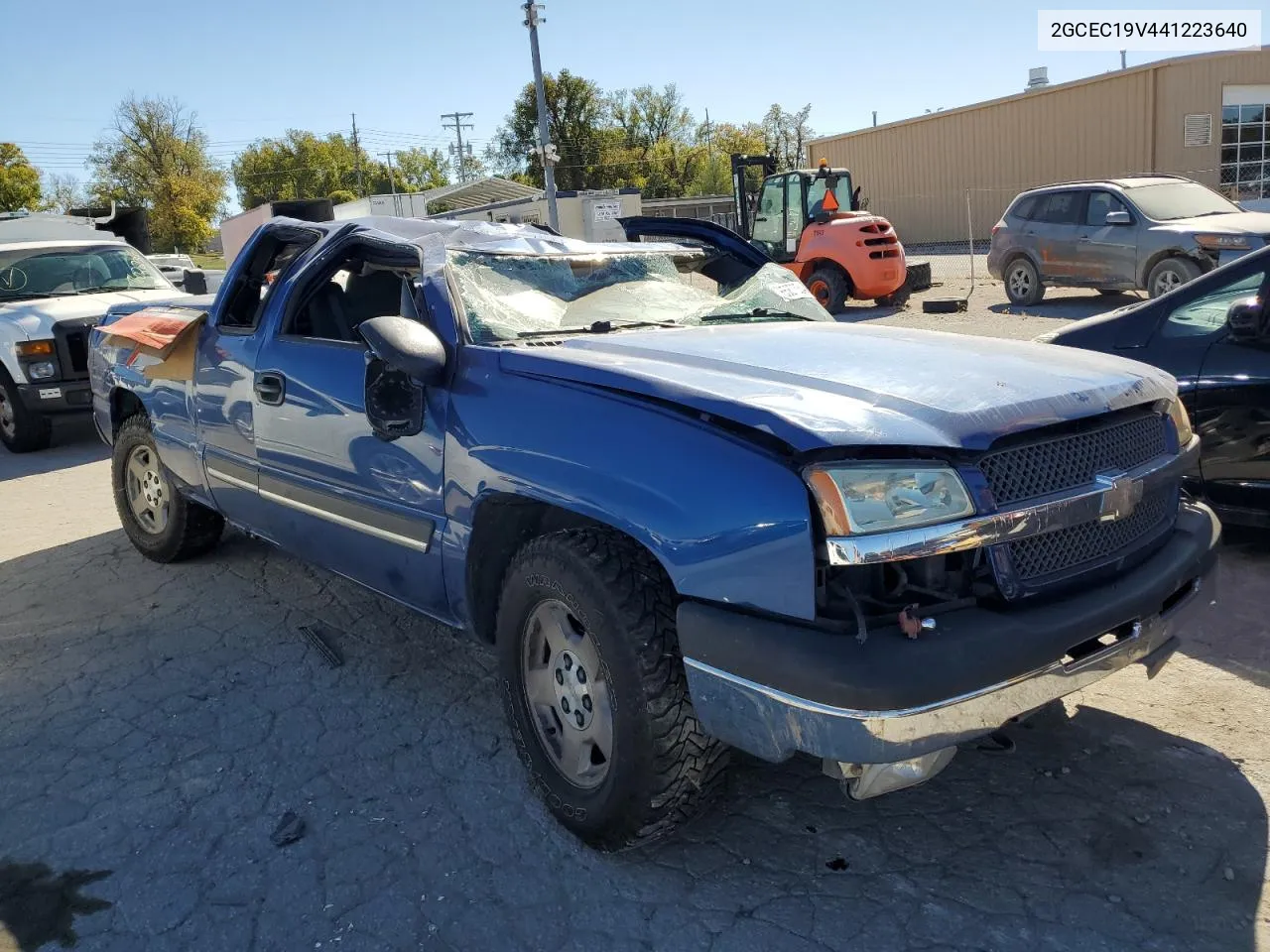 2004 Chevrolet Silverado C1500 VIN: 2GCEC19V441223640 Lot: 76587334