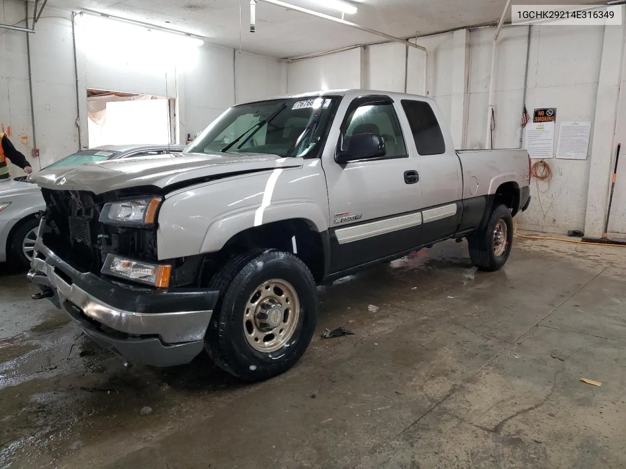 2004 Chevrolet Silverado K2500 Heavy Duty VIN: 1GCHK29214E316349 Lot: 76766174