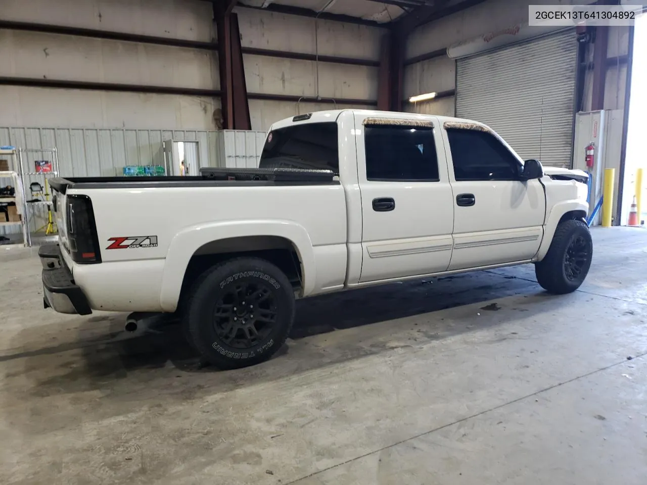 2004 Chevrolet Silverado K1500 VIN: 2GCEK13T641304892 Lot: 76982174