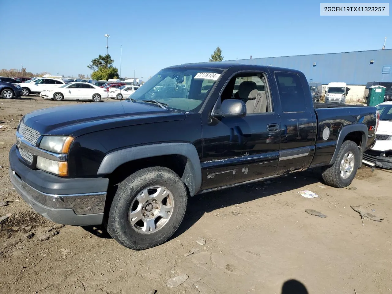 2004 Chevrolet Silverado K1500 VIN: 2GCEK19TX41323257 Lot: 77176124