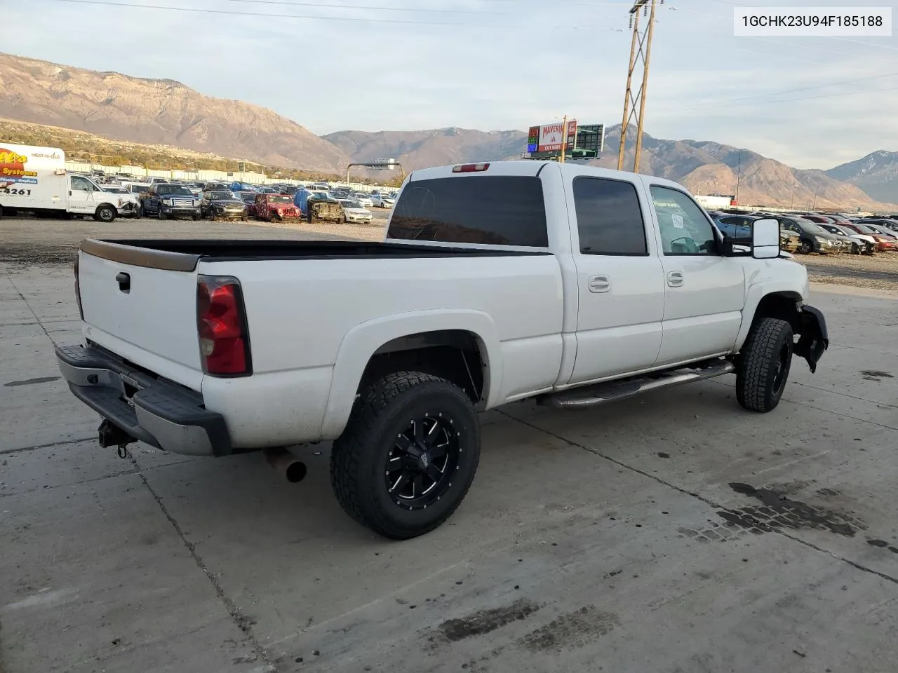 2004 Chevrolet Silverado K2500 Heavy Duty VIN: 1GCHK23U94F185188 Lot: 81033224