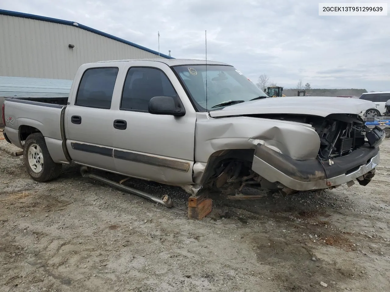 2005 Chevrolet Silverado K1500 VIN: 2GCEK13T951299639 Lot: 44237764