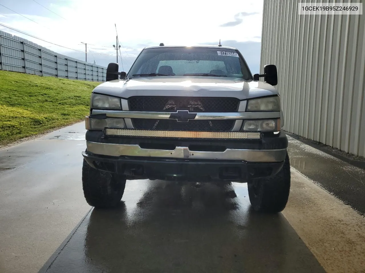 2005 Chevrolet Silverado K1500 VIN: 1GCEK19B95Z246929 Lot: 51716344