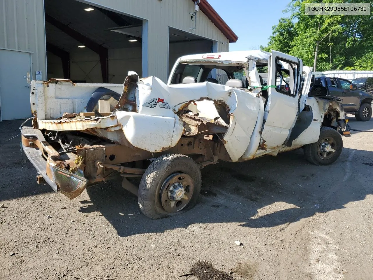 2005 Chevrolet Silverado K2500 Heavy Duty VIN: 1GCHK29U55E106730 Lot: 58227924