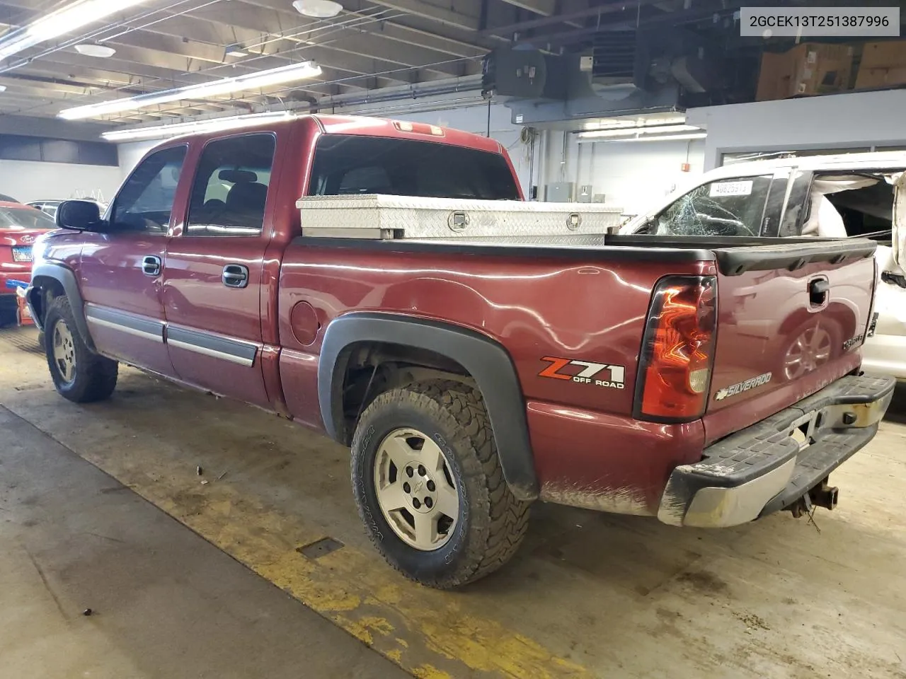 2005 Chevrolet Silverado K1500 VIN: 2GCEK13T251387996 Lot: 60944563