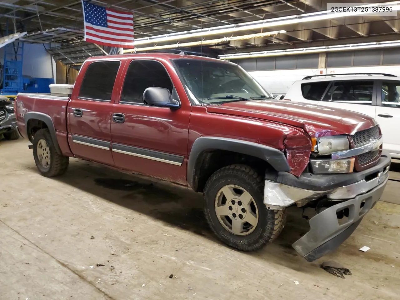 2005 Chevrolet Silverado K1500 VIN: 2GCEK13T251387996 Lot: 60944563