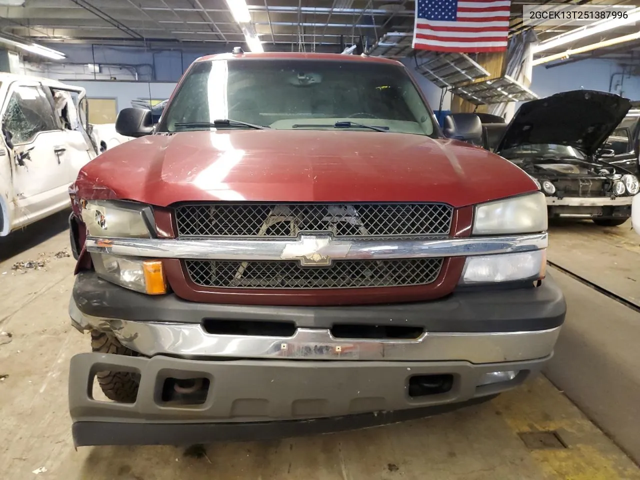 2005 Chevrolet Silverado K1500 VIN: 2GCEK13T251387996 Lot: 60944563