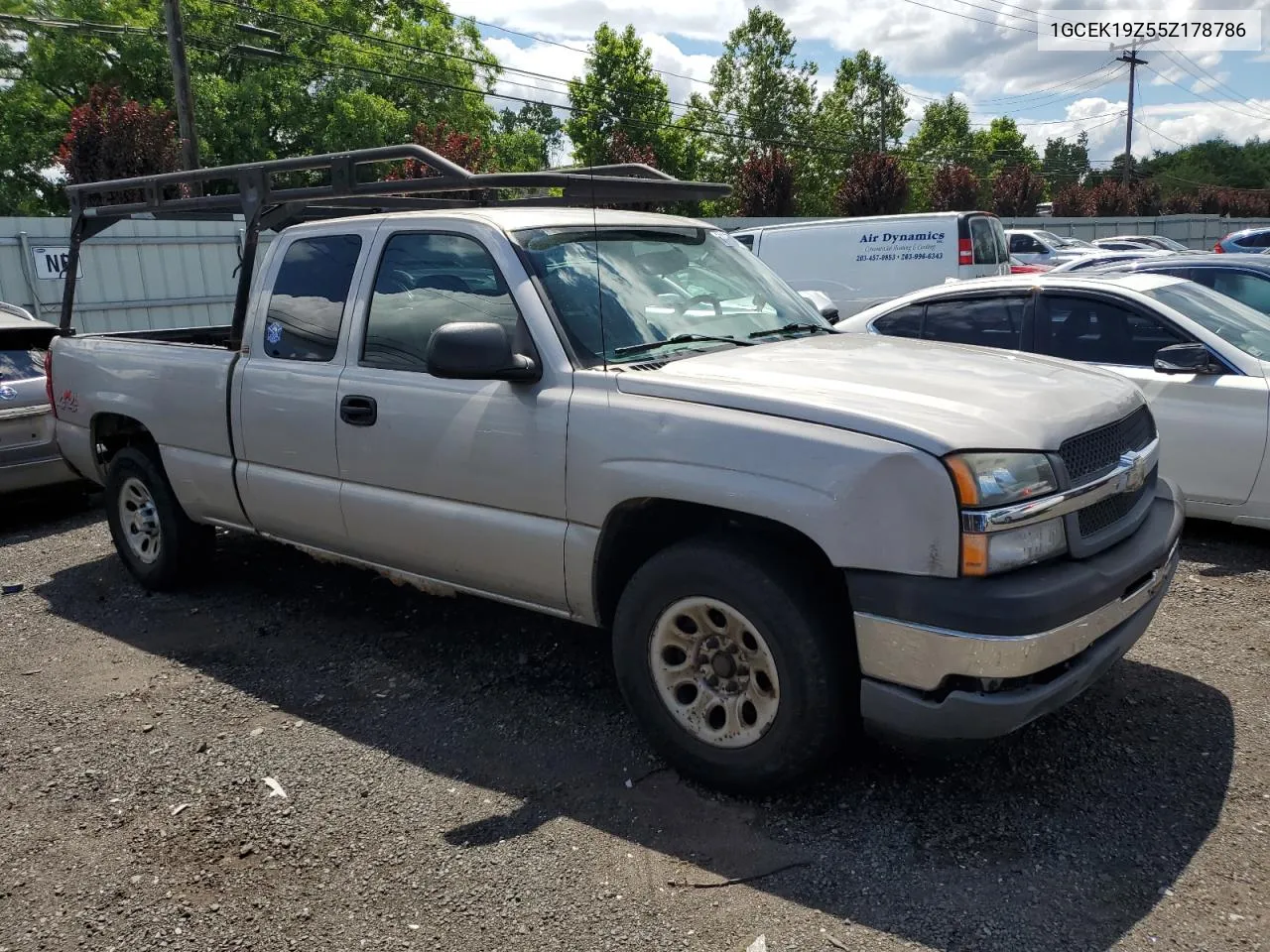 2005 Chevrolet Silverado K1500 VIN: 1GCEK19Z55Z178786 Lot: 61007104