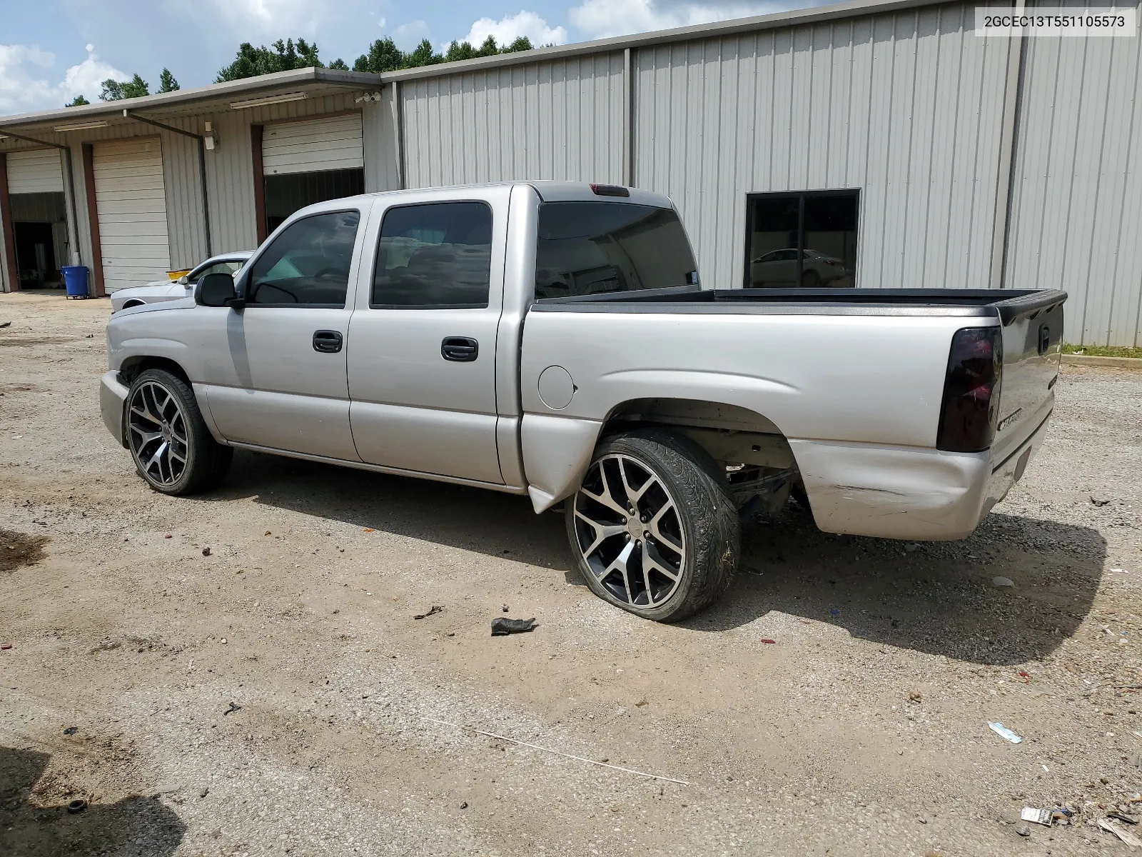 2005 Chevrolet Silverado C1500 VIN: 2GCEC13T551105573 Lot: 63505394