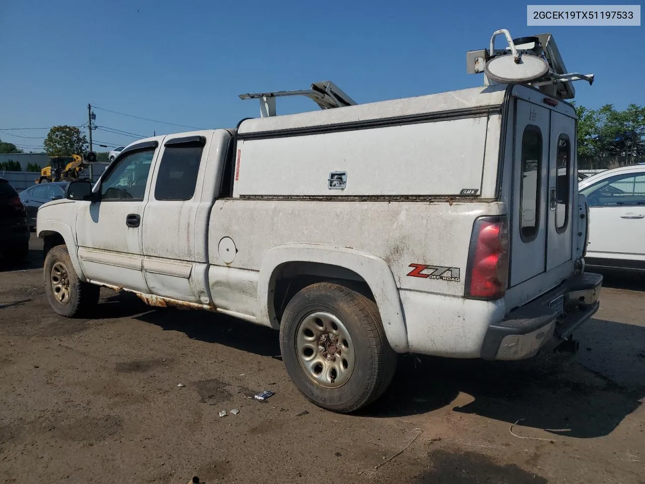 2005 Chevrolet Silverado K1500 VIN: 2GCEK19TX51197533 Lot: 66073424