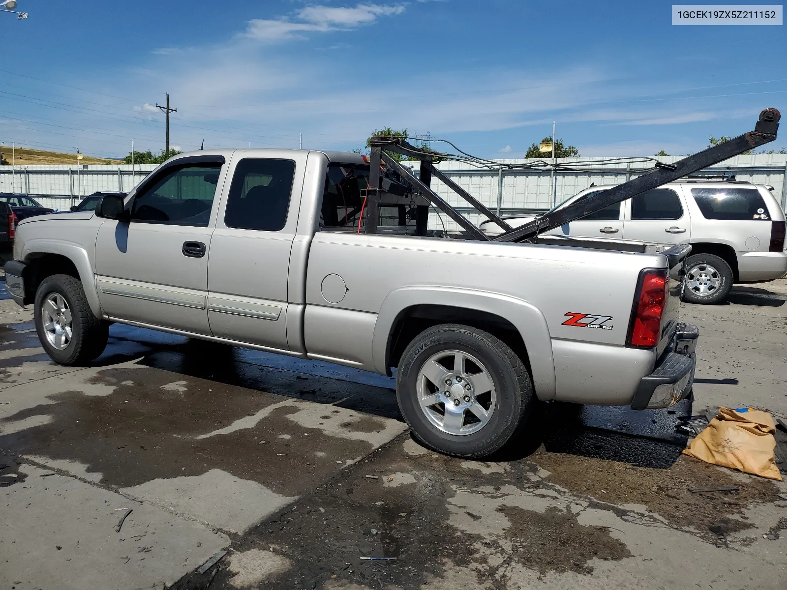 2005 Chevrolet Silverado K1500 VIN: 1GCEK19ZX5Z211152 Lot: 66146604