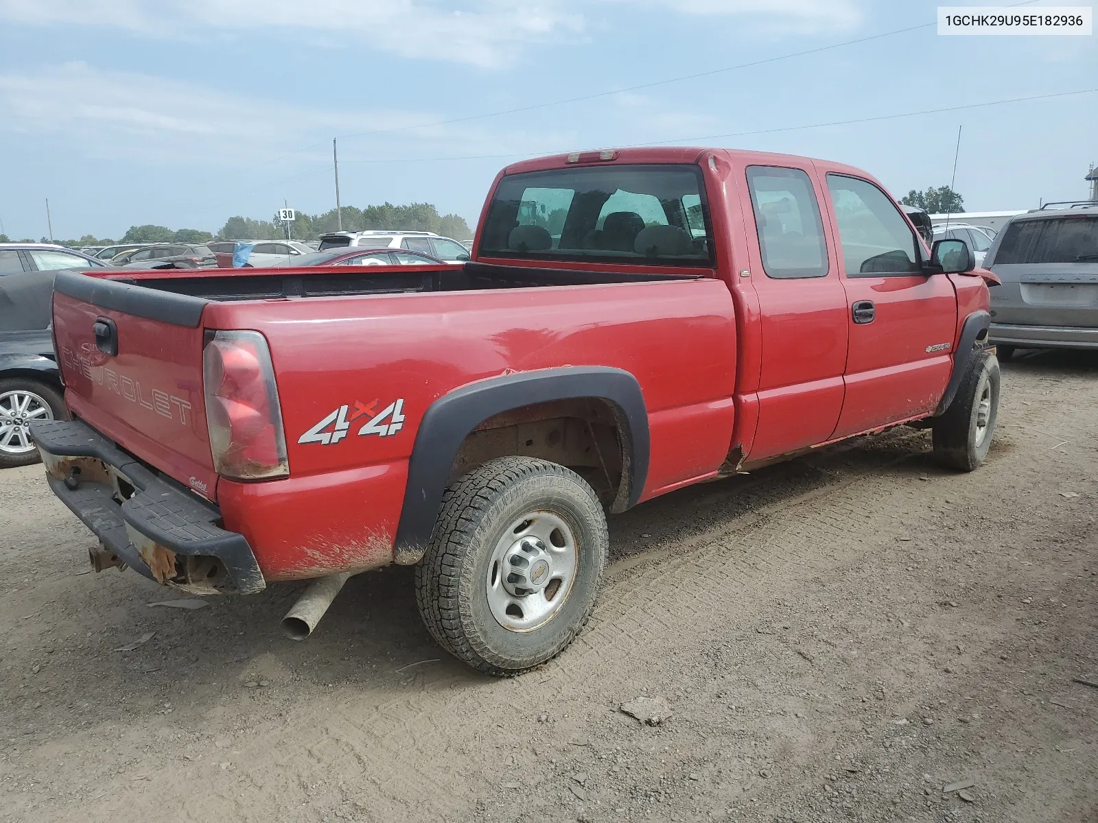 2005 Chevrolet Silverado K2500 Heavy Duty VIN: 1GCHK29U95E182936 Lot: 66482714