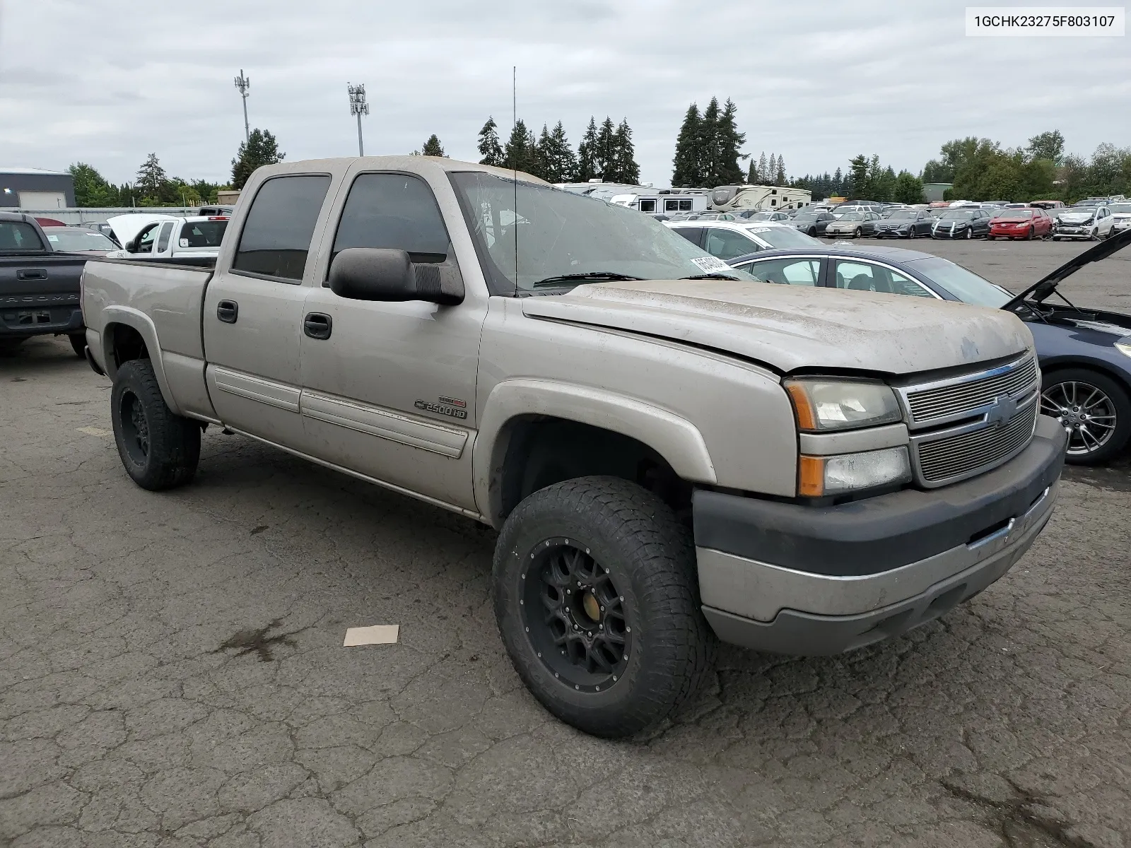 2005 Chevrolet Silverado K2500 Heavy Duty VIN: 1GCHK23275F803107 Lot: 66540304