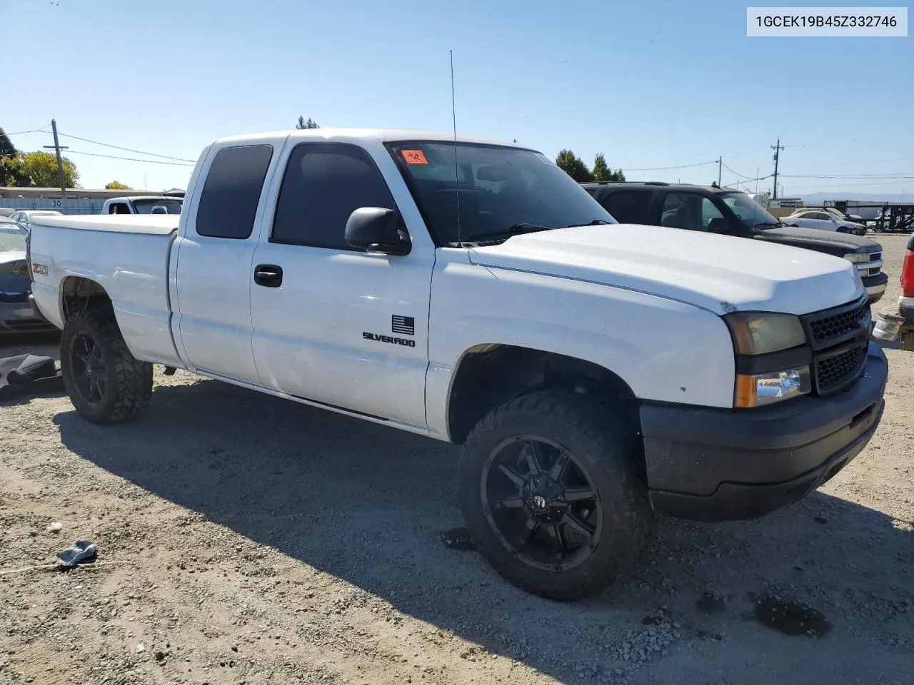 2005 Chevrolet Silverado K1500 VIN: 1GCEK19B45Z332746 Lot: 68049664