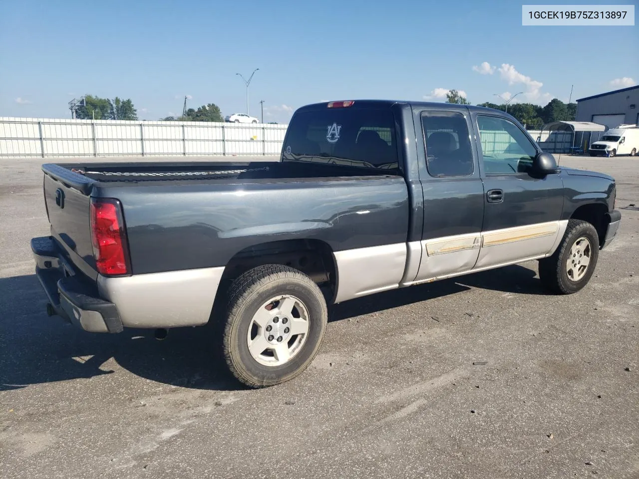 2005 Chevrolet Silverado K1500 VIN: 1GCEK19B75Z313897 Lot: 68217094