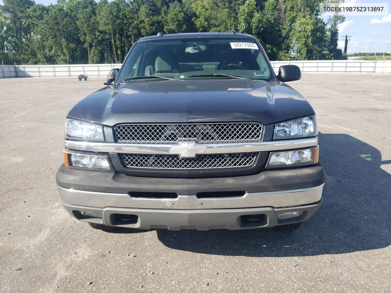 2005 Chevrolet Silverado K1500 VIN: 1GCEK19B75Z313897 Lot: 68217094