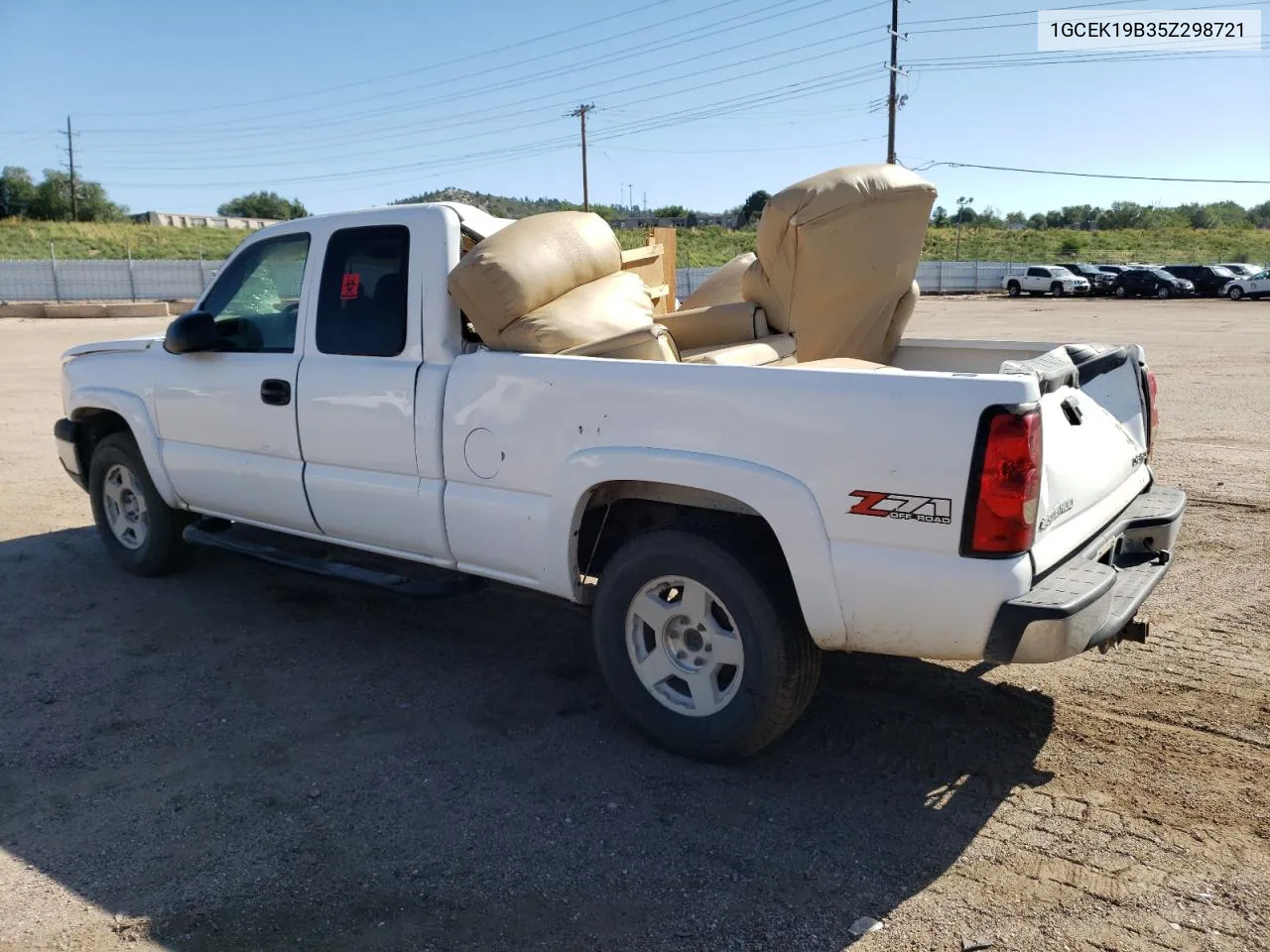 2005 Chevrolet Silverado K1500 VIN: 1GCEK19B35Z298721 Lot: 69215644