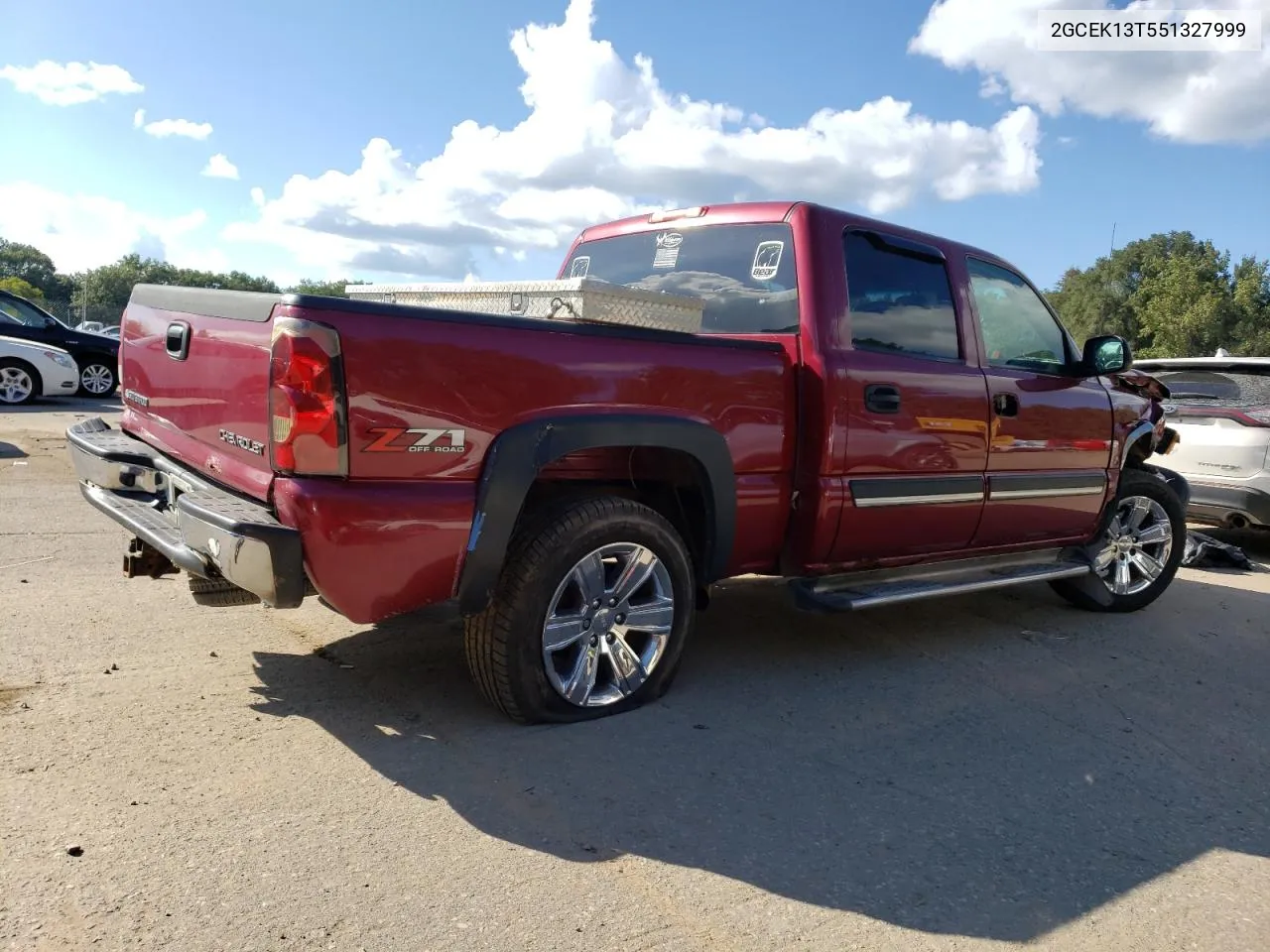 2005 Chevrolet Silverado K1500 VIN: 2GCEK13T551327999 Lot: 70225294