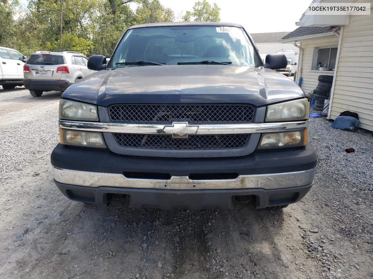 2005 Chevrolet Silverado K1500 VIN: 1GCEK19T35E177042 Lot: 70956164