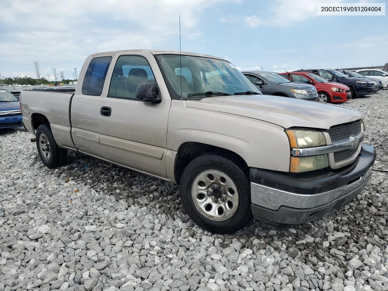 2005 Chevrolet Silverado C1500 VIN: 2GCEC19V051204004 Lot: 71098384