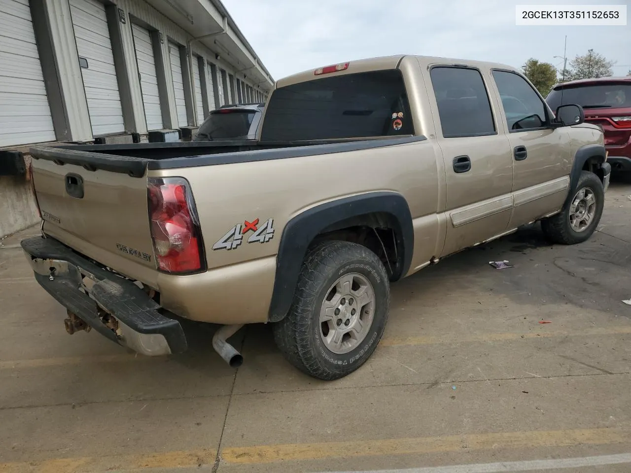 2005 Chevrolet Silverado K1500 VIN: 2GCEK13T351152653 Lot: 71340304