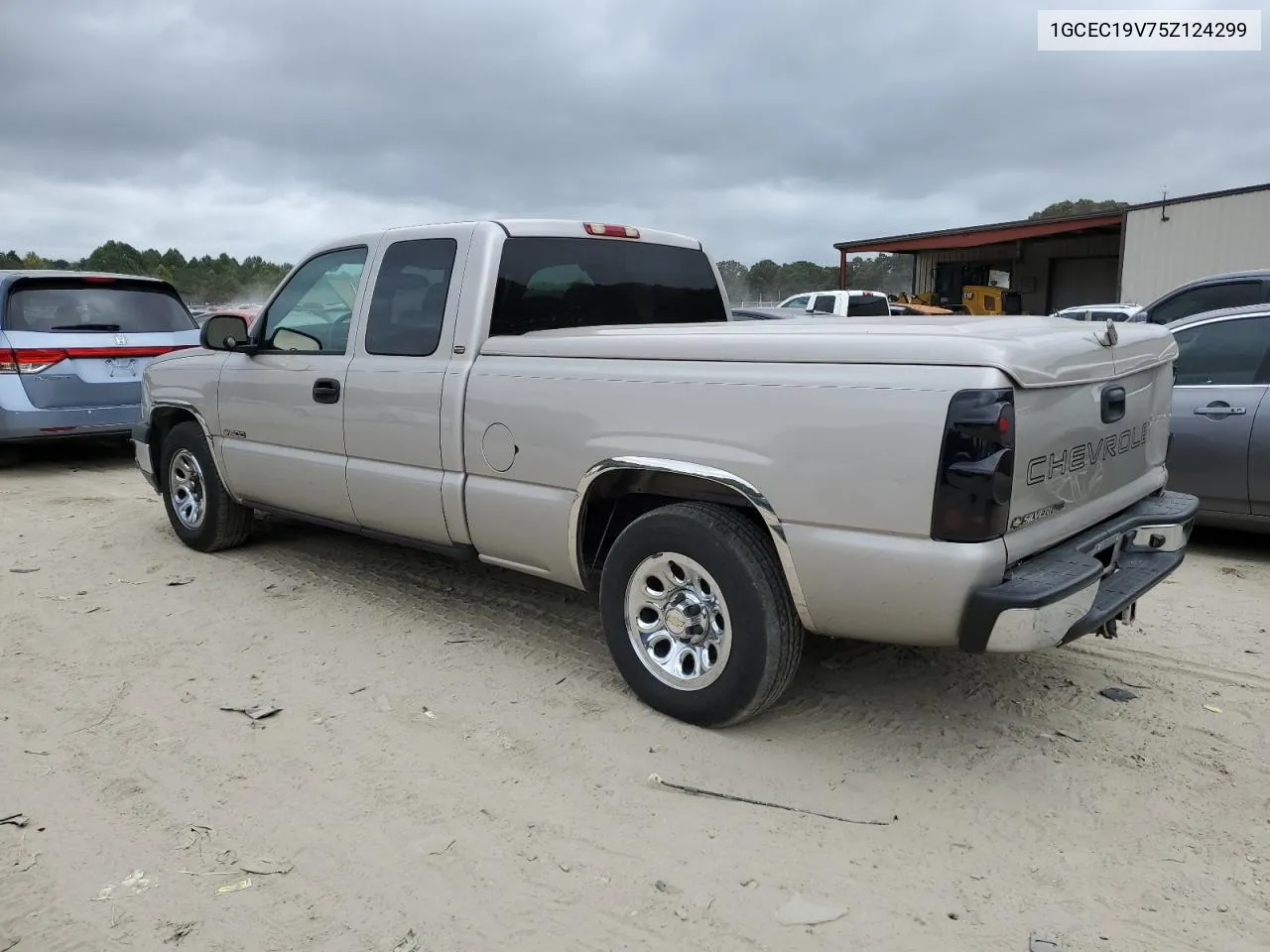 2005 Chevrolet Silverado C1500 VIN: 1GCEC19V75Z124299 Lot: 71563774