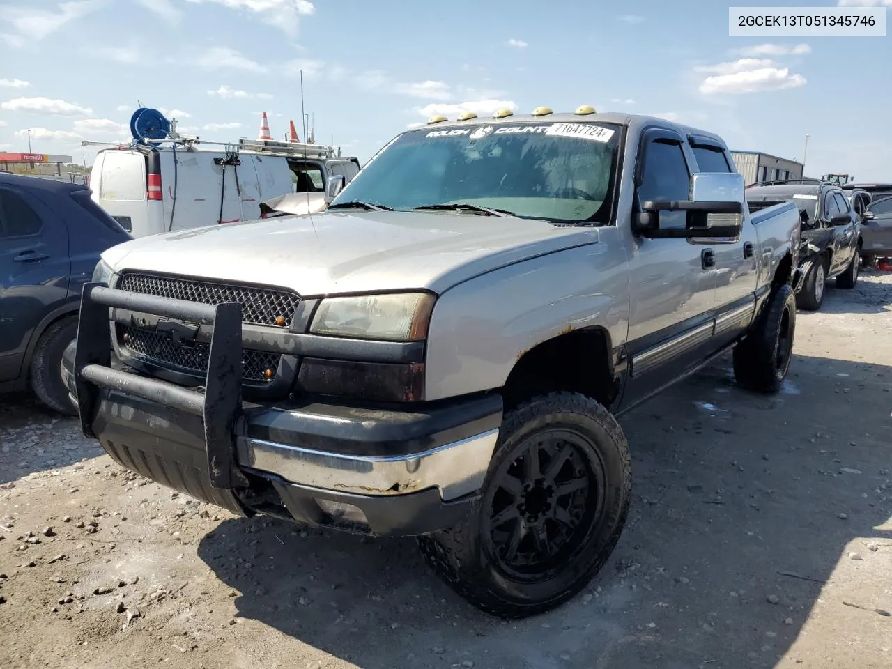 2005 Chevrolet Silverado K1500 VIN: 2GCEK13T051345746 Lot: 71647724