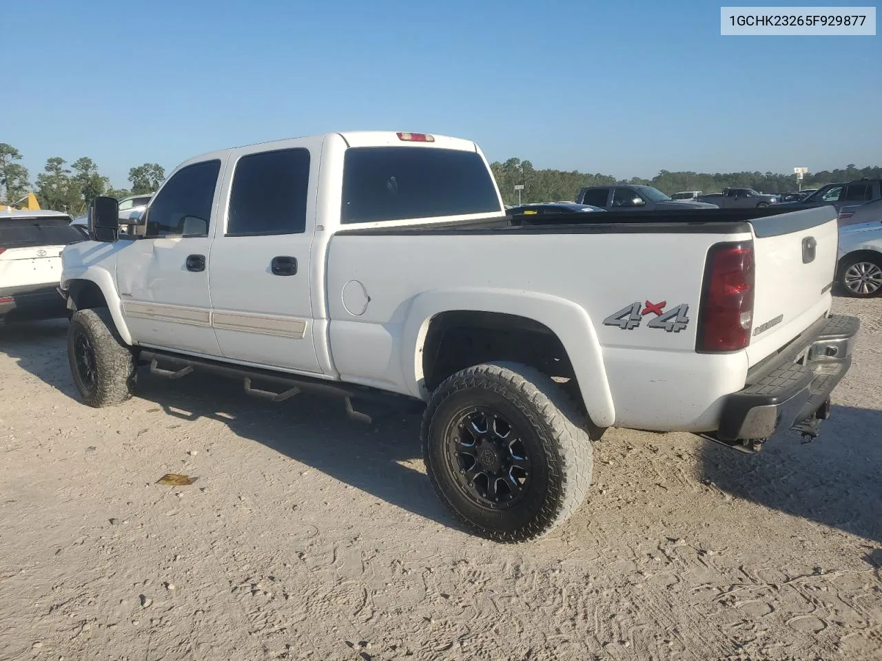 2005 Chevrolet Silverado K2500 Heavy Duty VIN: 1GCHK23265F929877 Lot: 71819134