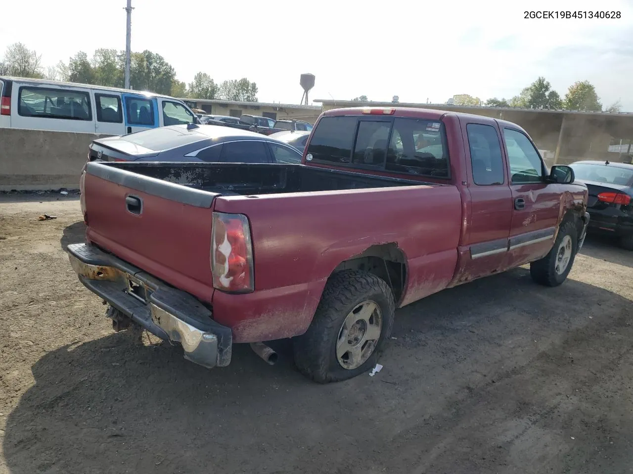 2005 Chevrolet Silverado K1500 VIN: 2GCEK19B451340628 Lot: 71992534