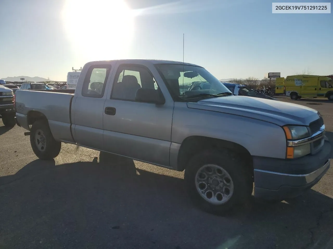 2005 Chevrolet Silverado K1500 VIN: 2GCEK19V751291225 Lot: 73033344