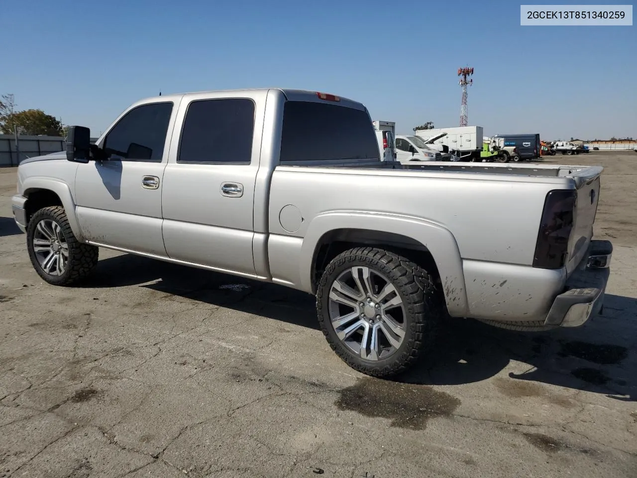 2005 Chevrolet Silverado K1500 VIN: 2GCEK13T851340259 Lot: 73885404