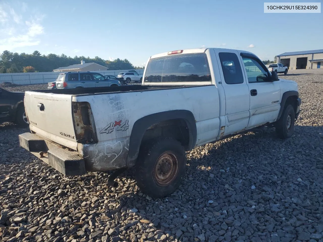 2005 Chevrolet Silverado K2500 Heavy Duty VIN: 1GCHK29U15E324390 Lot: 73917584