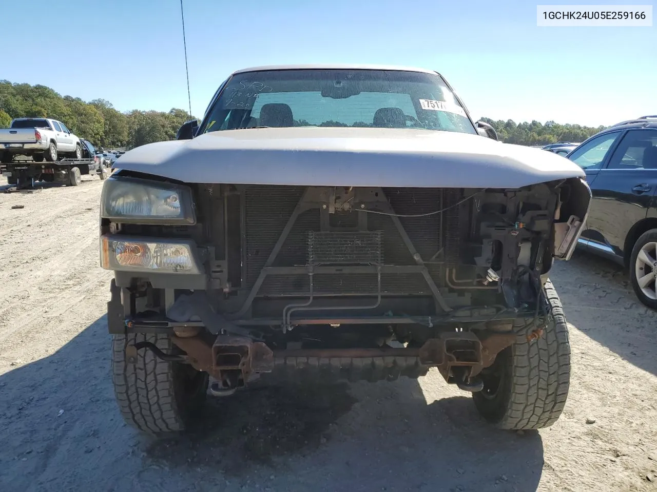 2005 Chevrolet Silverado K2500 Heavy Duty VIN: 1GCHK24U05E259166 Lot: 75170654