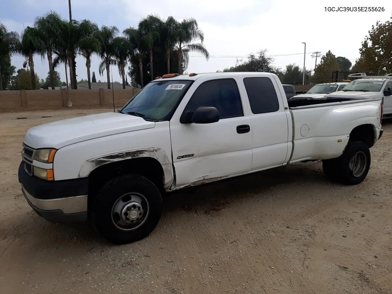 2005 Chevrolet Silverado C3500 VIN: 1GCJC39U35E255626 Lot: 75616634