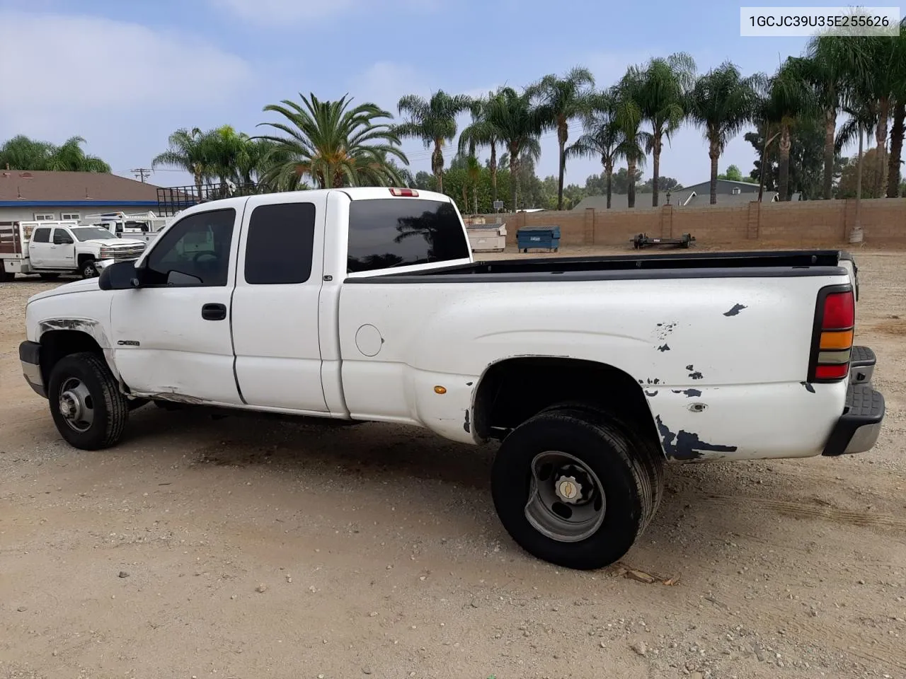 2005 Chevrolet Silverado C3500 VIN: 1GCJC39U35E255626 Lot: 75616634