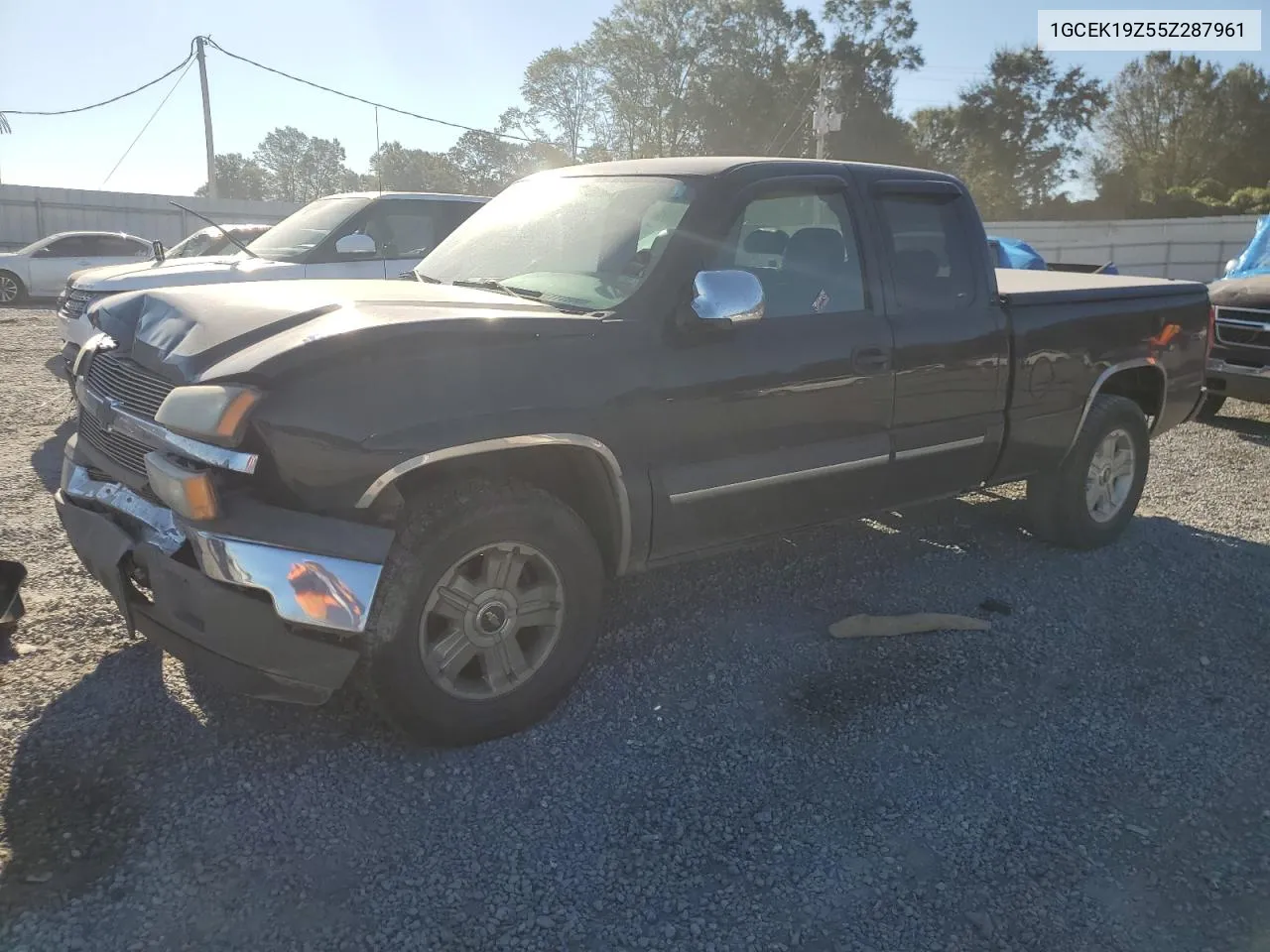 2005 Chevrolet Silverado K1500 VIN: 1GCEK19Z55Z287961 Lot: 75633334