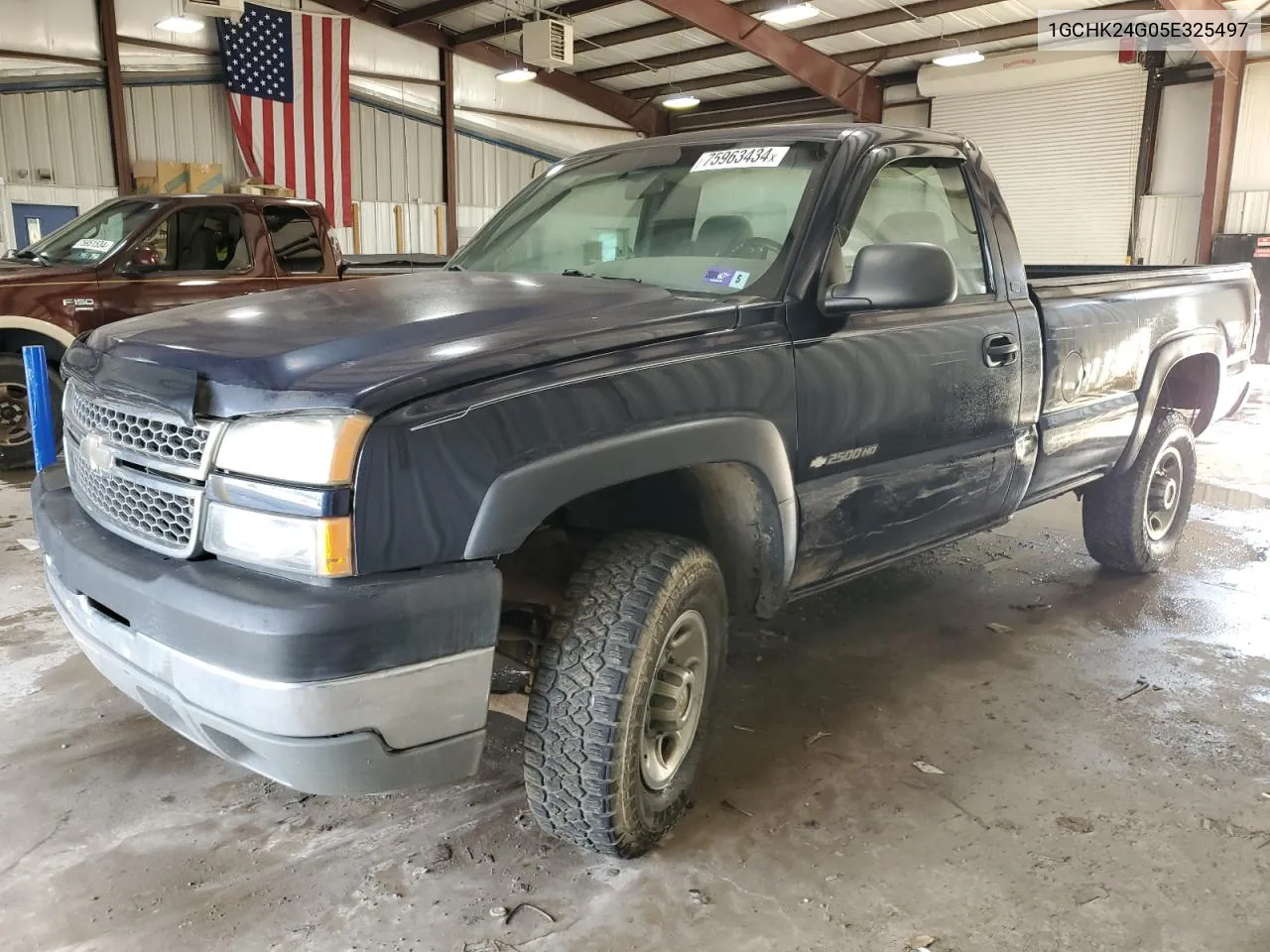 2005 Chevrolet Silverado K2500 Heavy Duty VIN: 1GCHK24G05E325497 Lot: 75963434