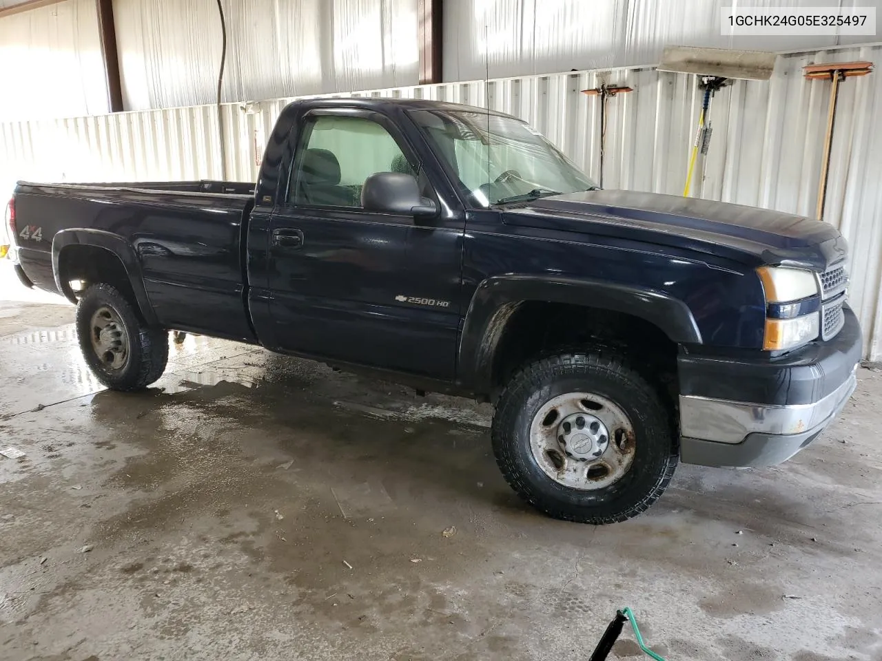 2005 Chevrolet Silverado K2500 Heavy Duty VIN: 1GCHK24G05E325497 Lot: 75963434