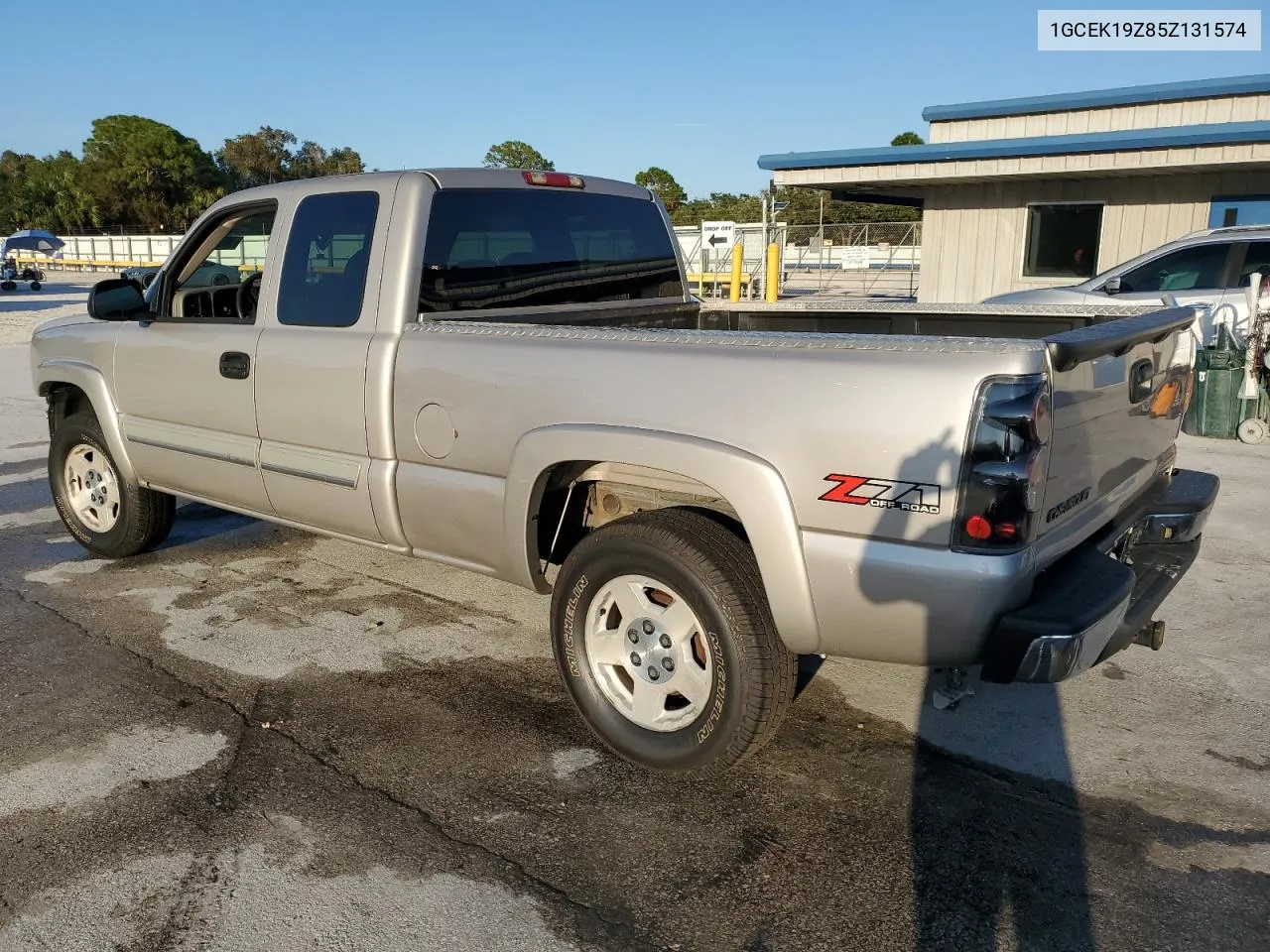 2005 Chevrolet Silverado K1500 VIN: 1GCEK19Z85Z131574 Lot: 76321554