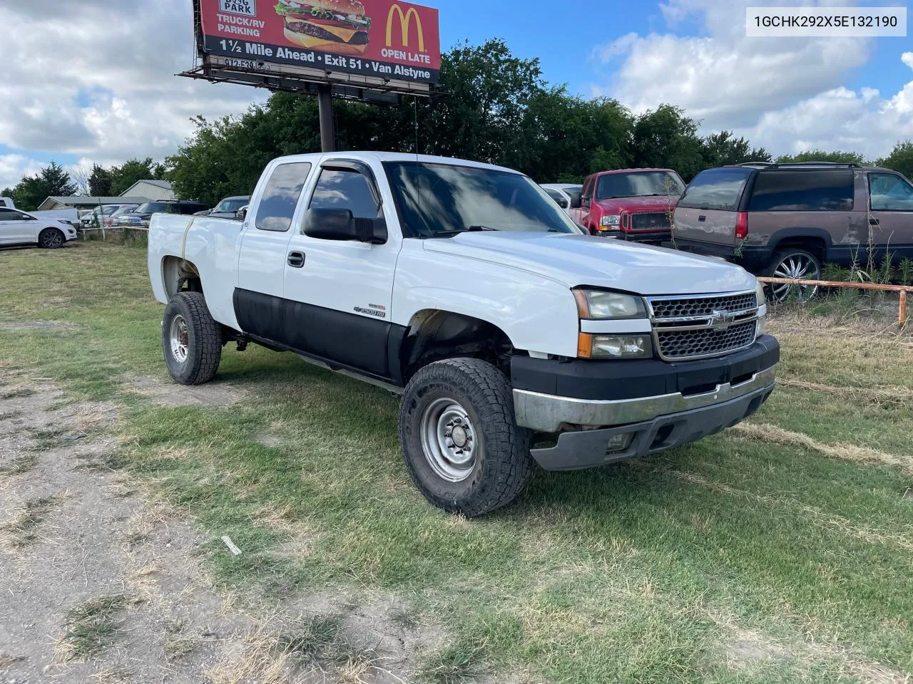 2005 Chevrolet Silverado K2500 Heavy Duty VIN: 1GCHK292X5E132190 Lot: 76558564