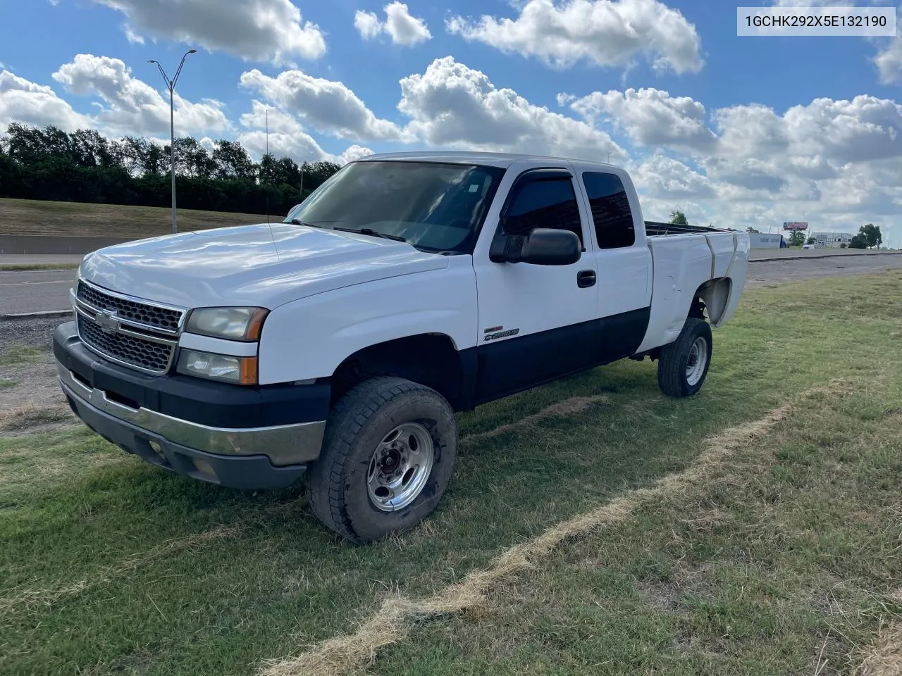 2005 Chevrolet Silverado K2500 Heavy Duty VIN: 1GCHK292X5E132190 Lot: 76558564