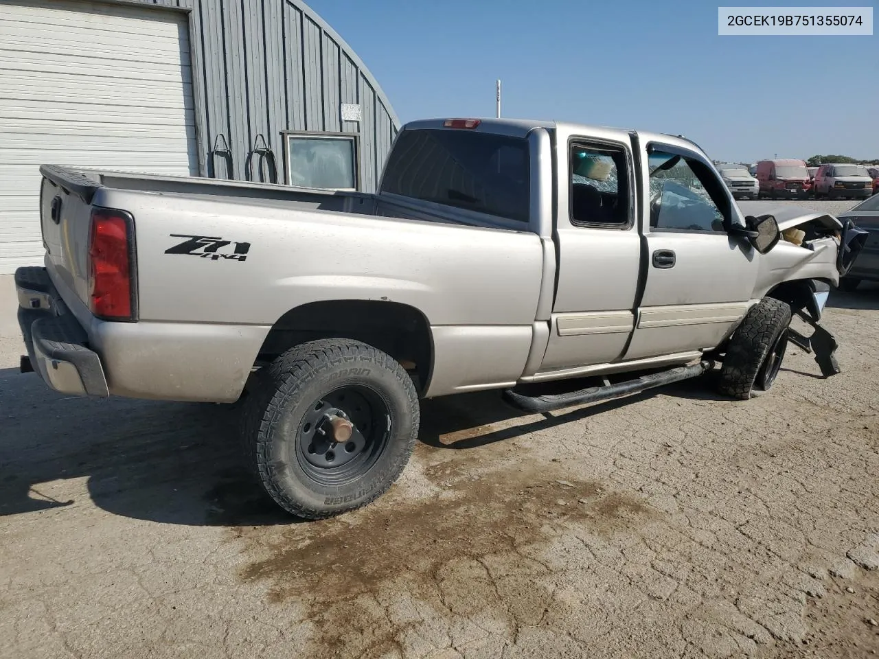 2005 Chevrolet Silverado K1500 VIN: 2GCEK19B751355074 Lot: 76587584